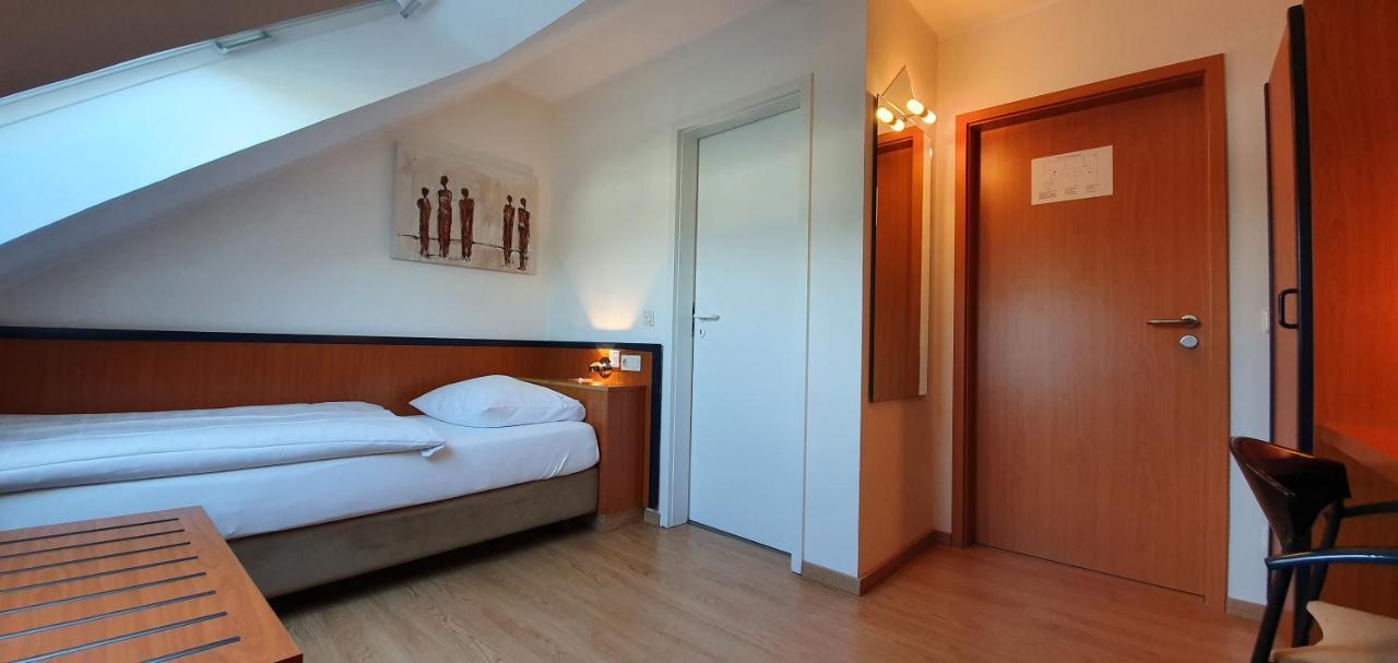 Hotel Am Hillegosser Hof Bielefeld Eksteriør billede